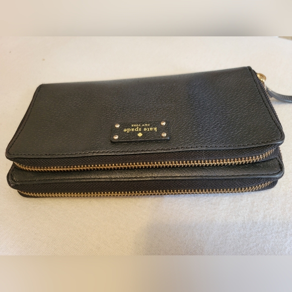 Kate Spade Multi-Compartment Clutch - Picture 3 of 5